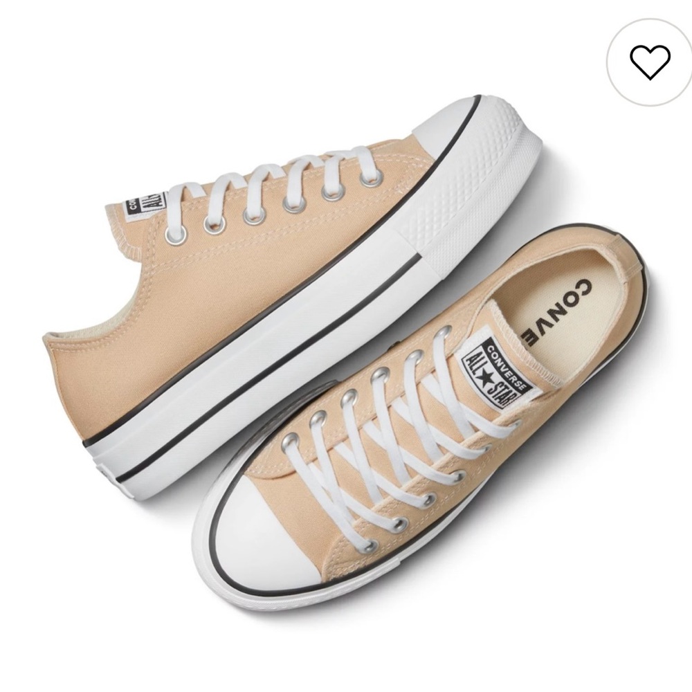 Converse Women's Beige Low-Top Sneakers Excellent condition- worn 1-2 times